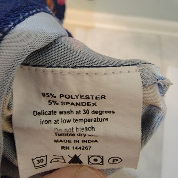 Isabel + Alice Faux Wrap Top 2X - Picture 4 of 4